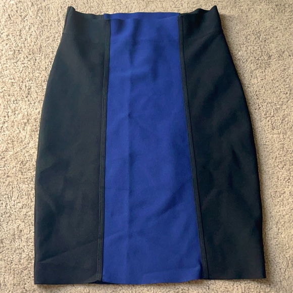 BCBGMAXAZRIA bodycon skirt - Picture 1 of 5
